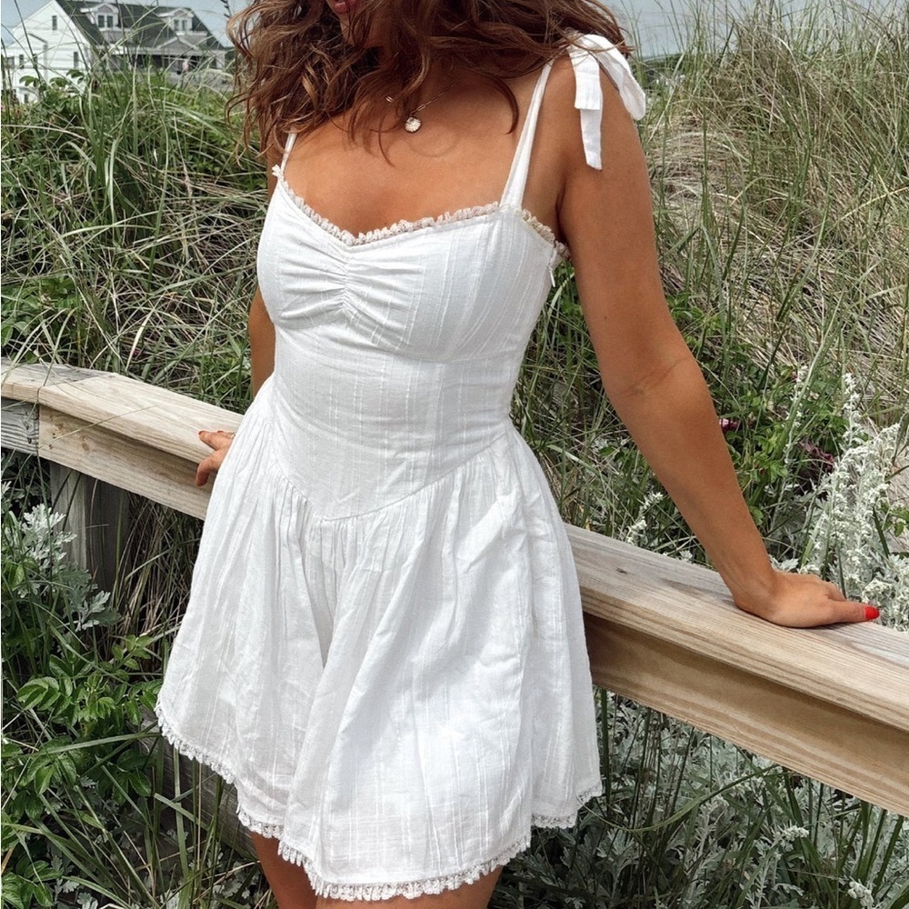 SHOW ME YOUR MUMU Regal Romper In White - Picture 9 of 12
